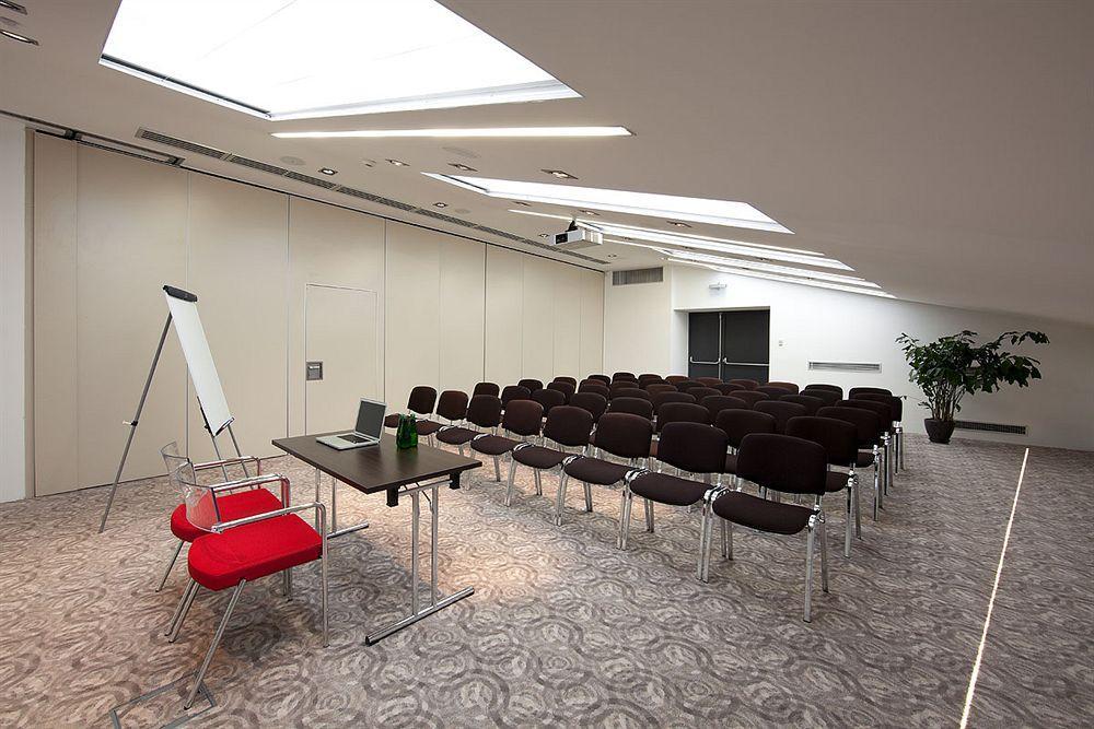 Hotel Polski Pod Bialym Orlem Krakow Exterior photo Meeting room